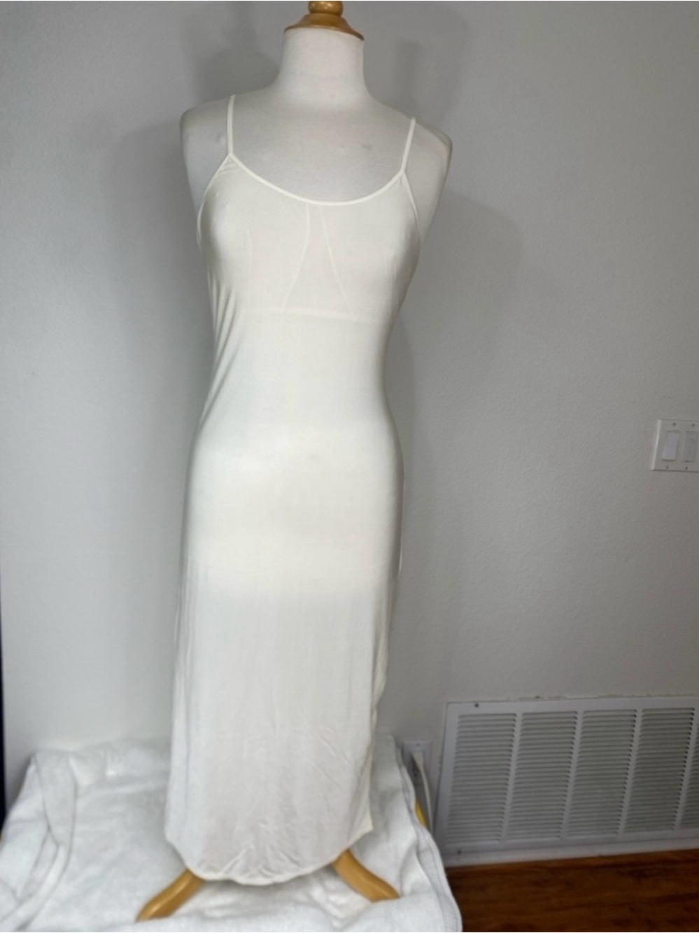 Vintage Womens Olga Cream Stretch Long Slip Dress Coastal Cottagecore Size S